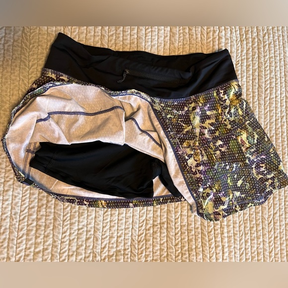 Lululemon size 6 multicolored tennis skirt - Picture 3 of 5